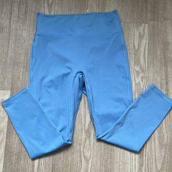 FABLETICS Trinity Motion365® High-Waisted Capri - Picture 4 of 11